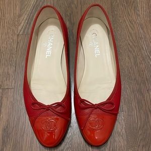 CHANEL red flats